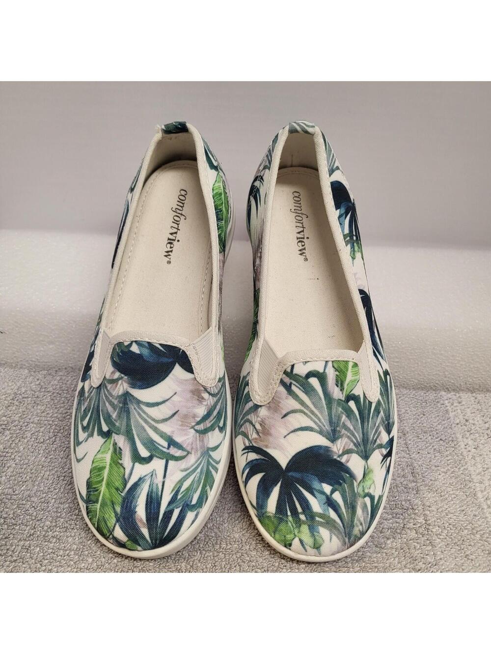 Comfortview Dottie women's slip-on sneakers in a green and blue leaf palms 8M